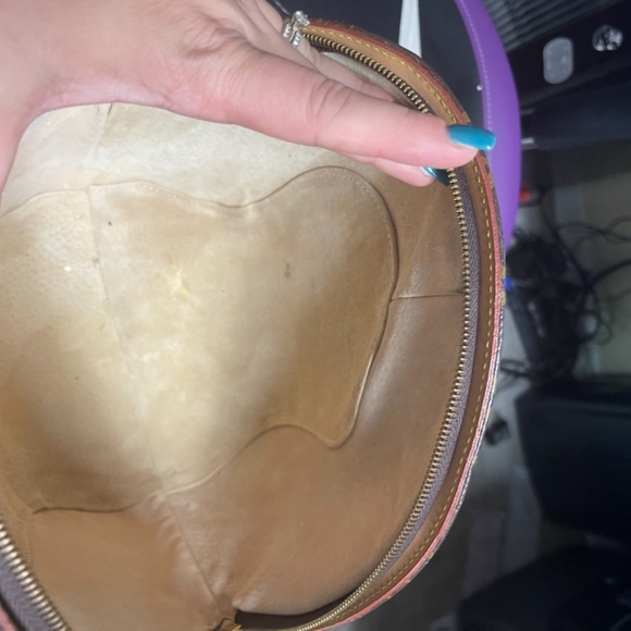 Authentic Leather Louis Vuitton Ellipse Handbag - Picture 6 of 9